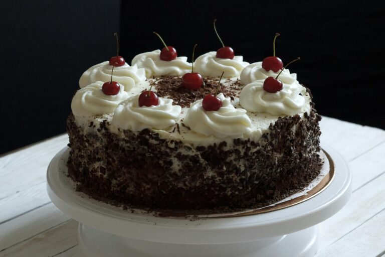 Best Schwarzwalder Kirschtorte Near Me: How to Find the Perfect Black Forest Cake best schwarzwalder kirschtorte near me