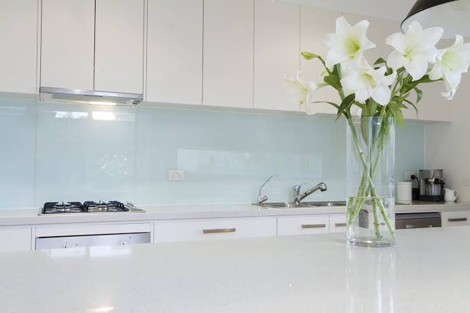 Why Made to Measure Splashbacks Are Ideal for Modern Homes